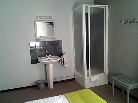 Single Room with Shared Toilet