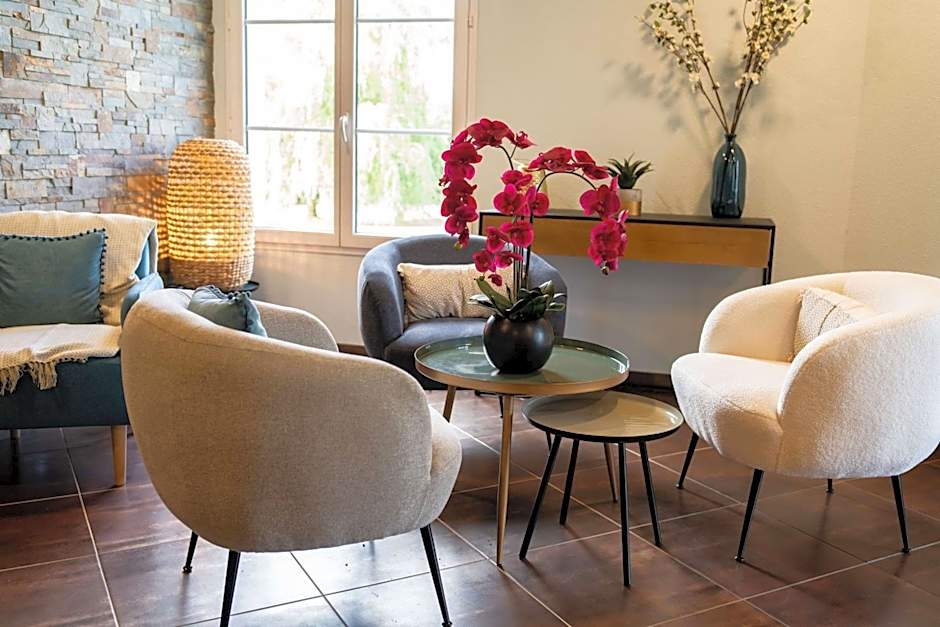 Brit Hotel Confort - La Tour Blanche