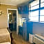 Ocean View Renovated Condo With Pool - DAYTONA BEACH