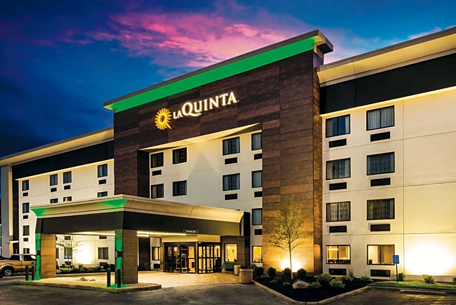 La Quinta Inn & Suites by Wyndham Cincinnati NE - Mason