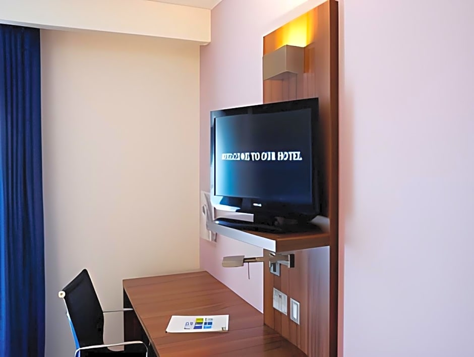 Holiday Inn Express Dunstable By IHG