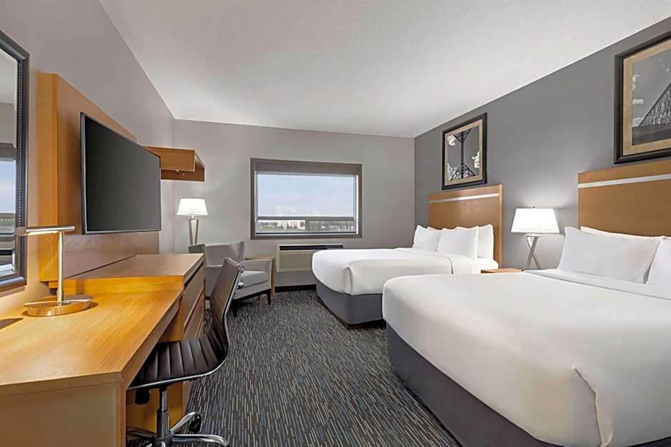 Wingate by Wyndham Lethbridge