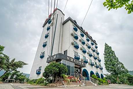 Saipan Motel with Sea View