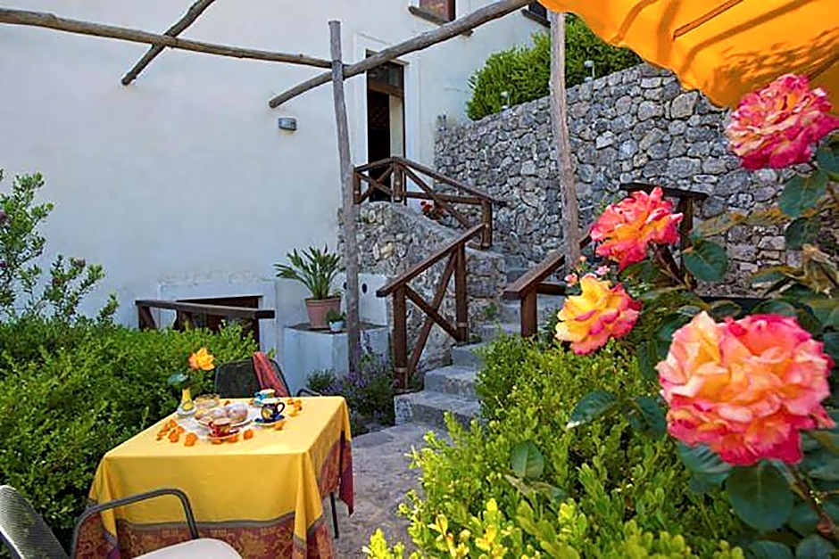 L'Antico Borgo Dei Limoni