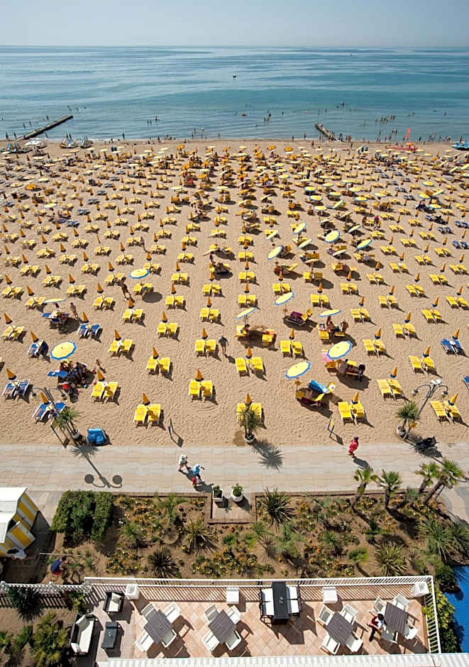 Hotel Nizza Frontemare Superior 3 Stelle