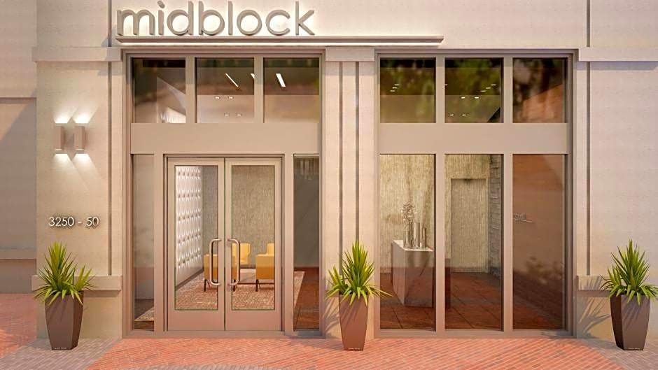 Wonderful 1 bedroom condo in Midtown.