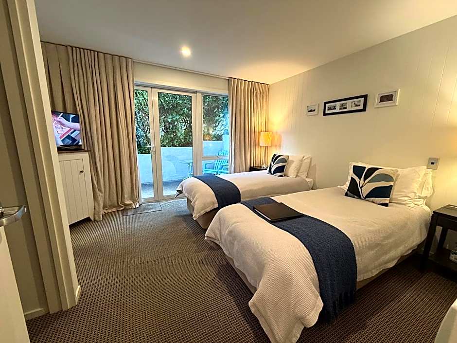 Queenstown House Bed & Breakfast and Apartments