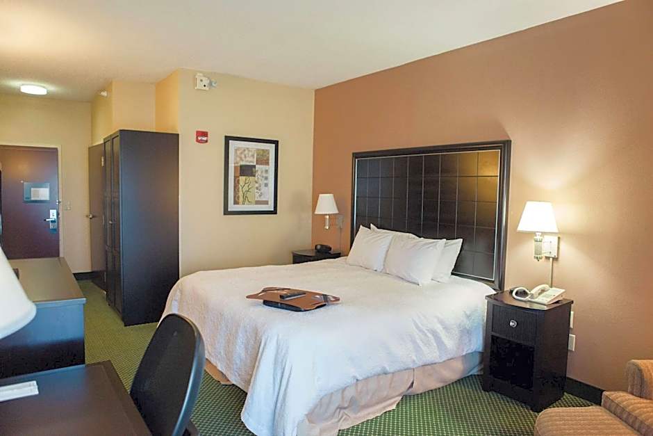 Hampton Inn By Hilton Bloomington West