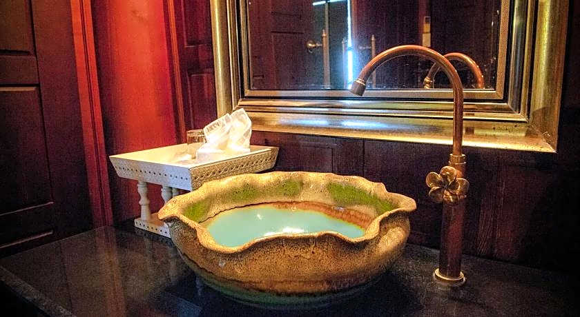 Amara Villa Khao Ka Lok