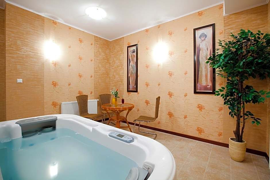 Hotel - Dworek Tryumf