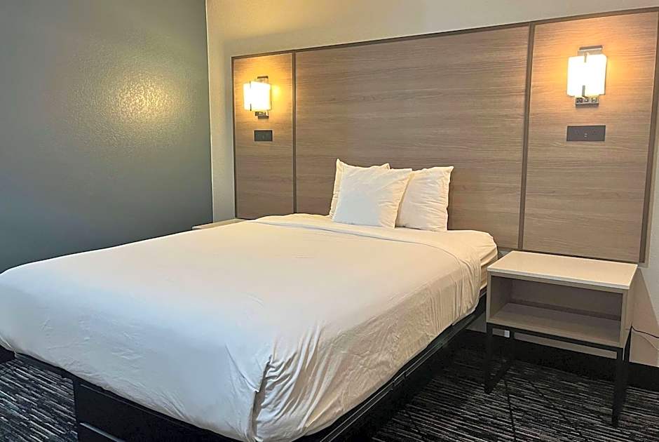 Baymont by Wyndham Indianapolis Northeast