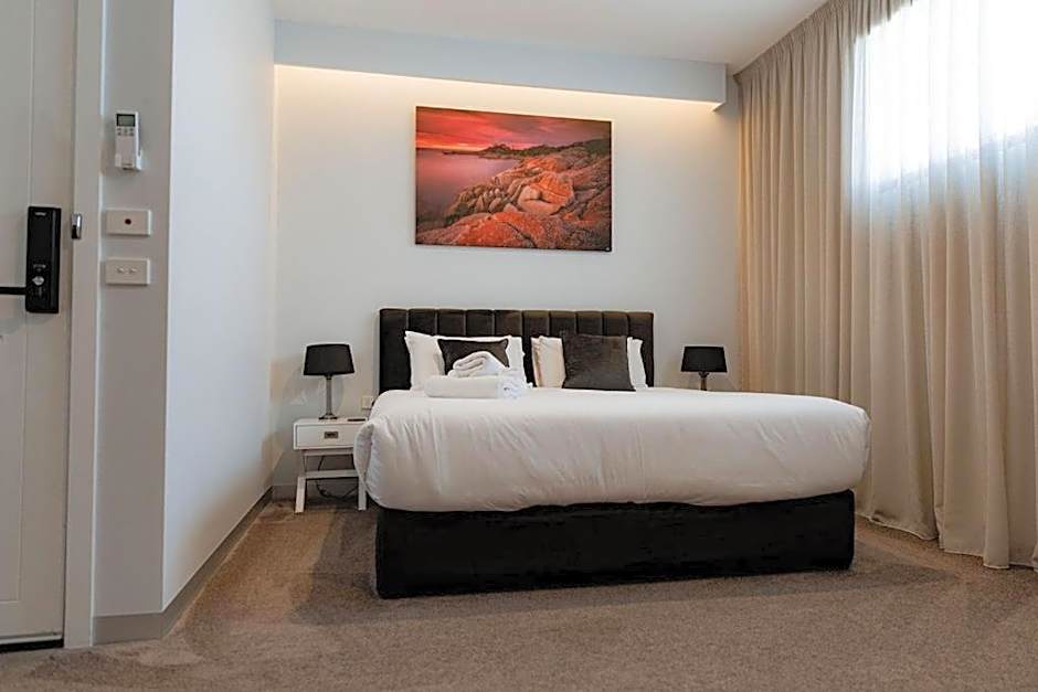 Bay Of Fires Apartments - Town Centre