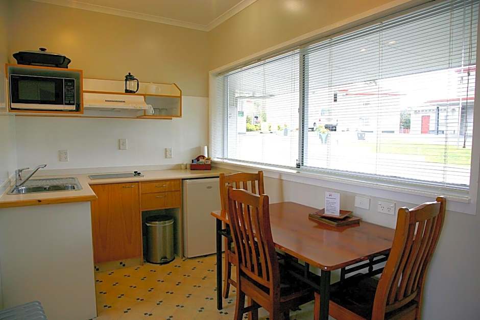 Touchwood Motor Lodge