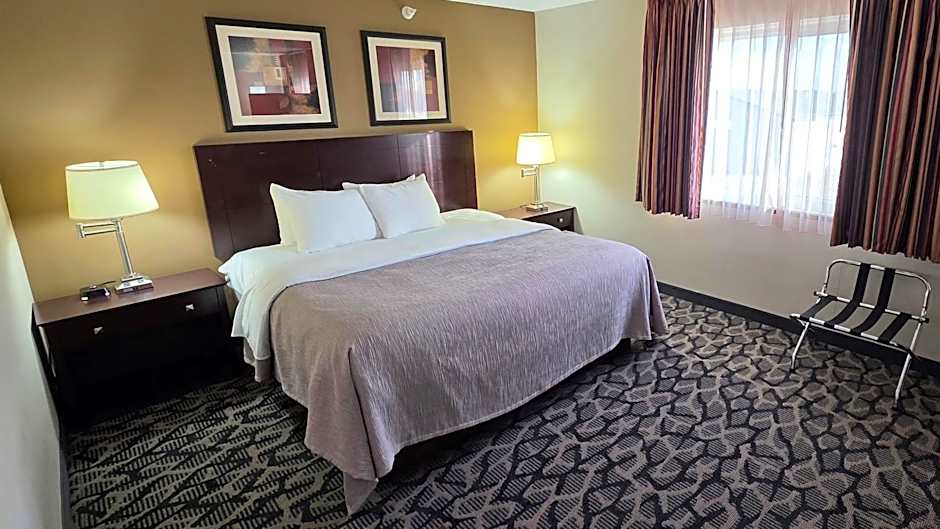 Quality Inn & Suites Eldridge Davenport North