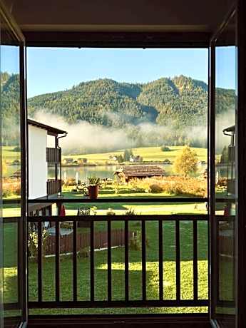 Der Kaerntnerhof am Weissensee, SeeHotel & SeeApartments direkt am See