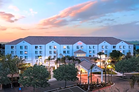Hilton Garden Inn Bakersfield