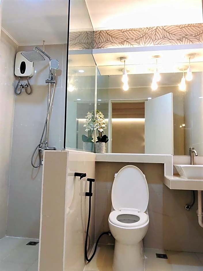 Grand Astoria Hotel