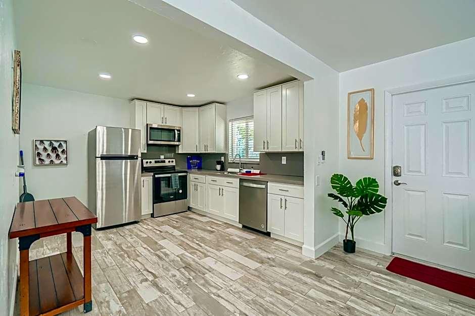 Singer Island Stunner 2 BR