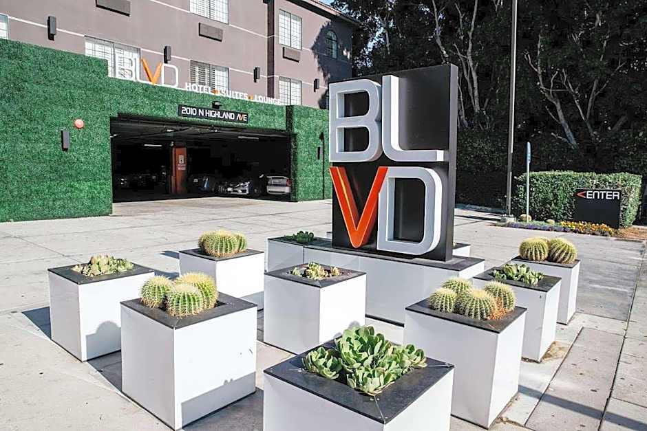The BLVD Hotel & Suites