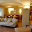 Le Serre Suites & Apartments