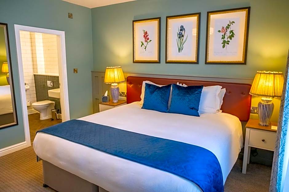 The Blue Boar, Witney, Oxfordshire - Acorn Pubs