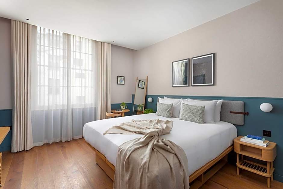 Inhabit Queen's Gardens, a Member of Design Hotels