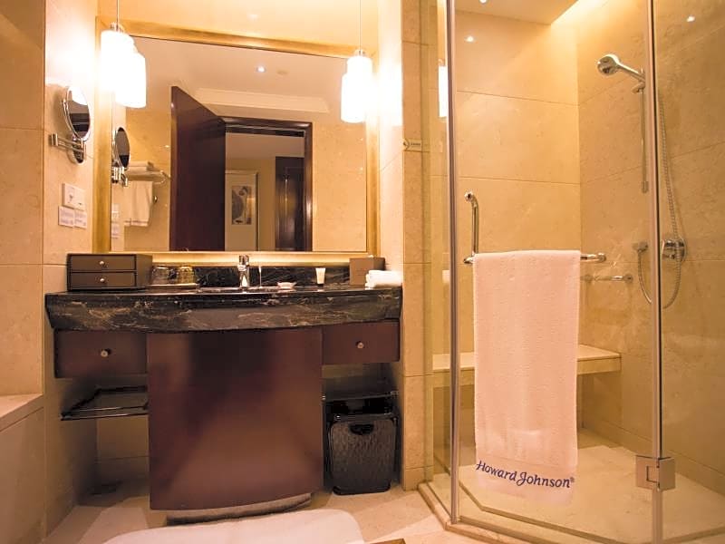 Howard Johnson Nanshan Plaza Bengbu Hotel