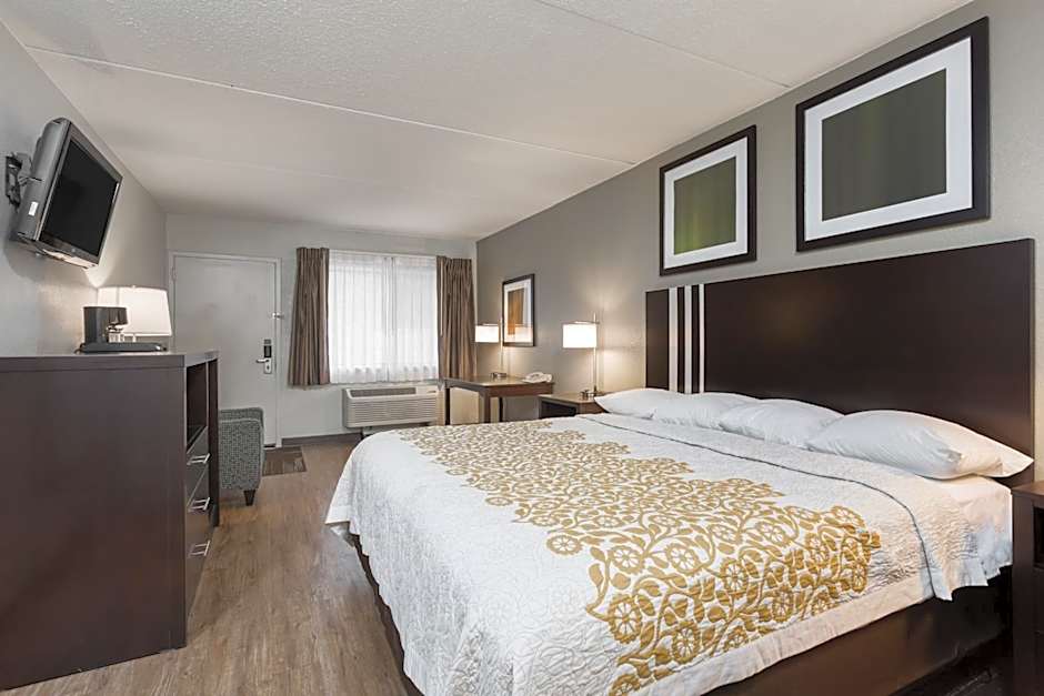 Days Inn by Wyndham Harrisburg North