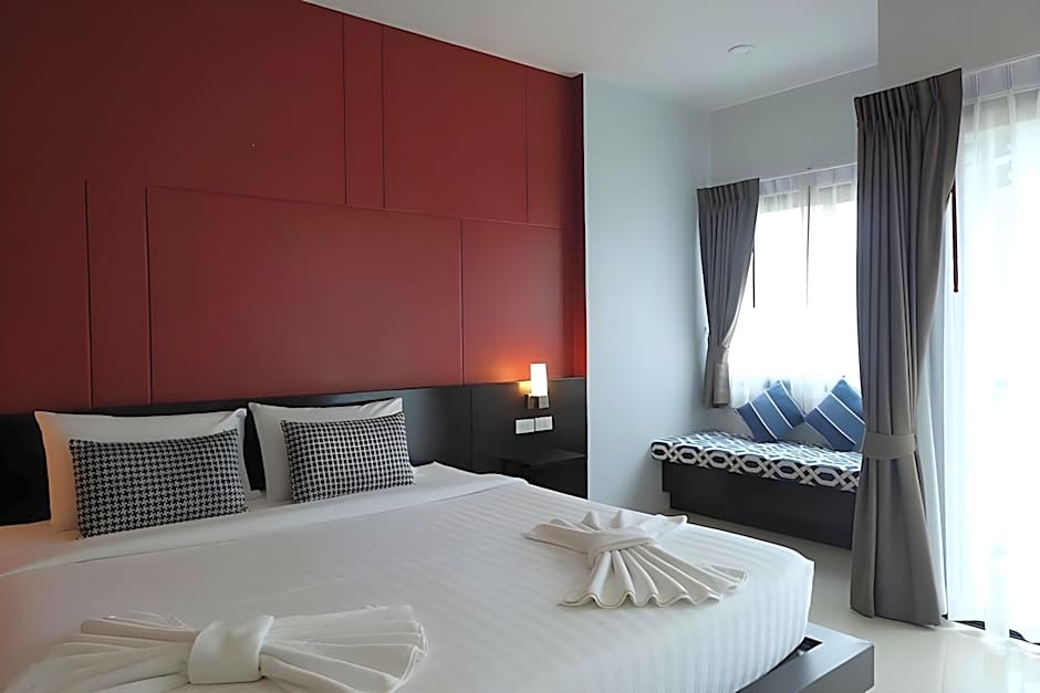 Phuket Airport Place