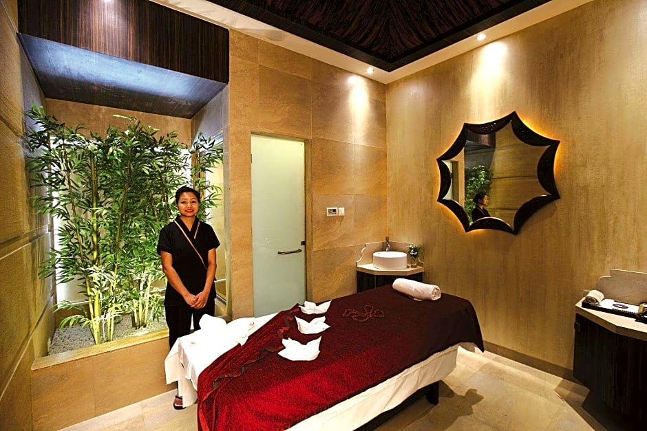 Express Inn The Business Luxury Hotel