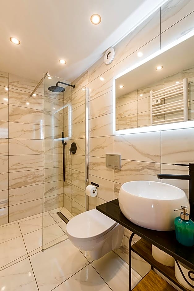 Chaty Trzy 731-950-635