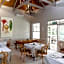 Quarry Lake Inn
