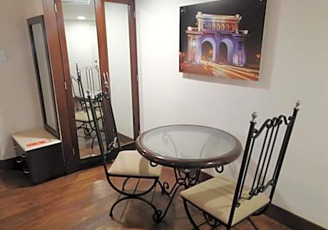 Premium King Room