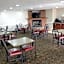 Super 8 by Wyndham Louisville/Expo Center