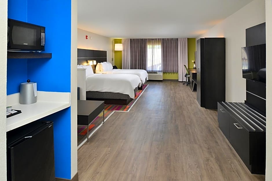 Holiday Inn Express Hotel & Suites Carthage By IHG
