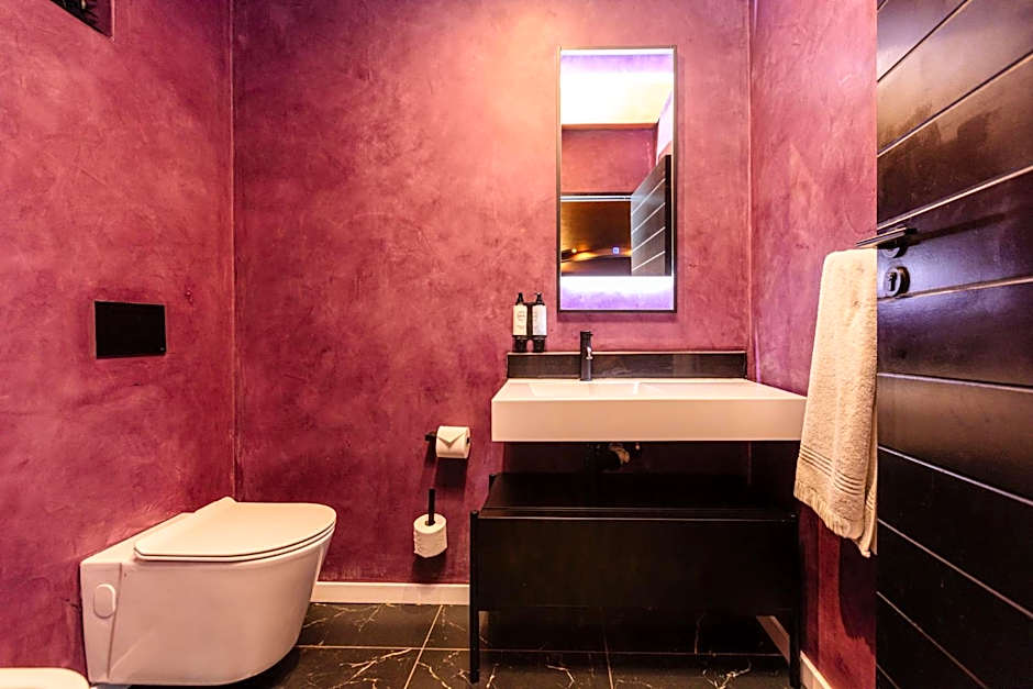 MINT Hotel 84 on Katherine