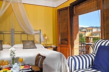 Double or Twin Room with Terrace