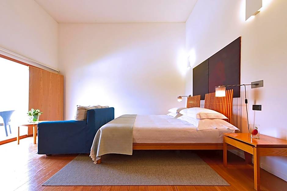 Pousada Convento de Arraiolos - Historic Hotel