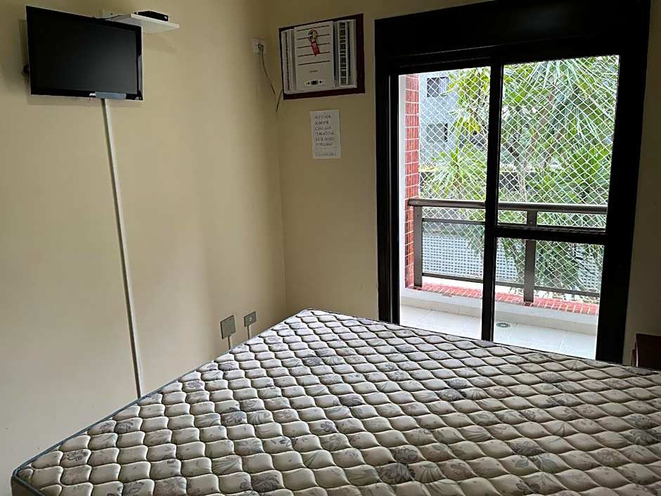 RIVIERA: M6 PRAÇA DAS ARTES 24 Duplex, Perto da Praia, Vista para as Piscinas, 3Dorms+Sala Íntima, 2½Banh, 2Gar, Ar+Ventiladores, Wi-Fi, Tela de Proteção, Varanda com Churrasqueira Ecológica, até 8-9Hóspedes