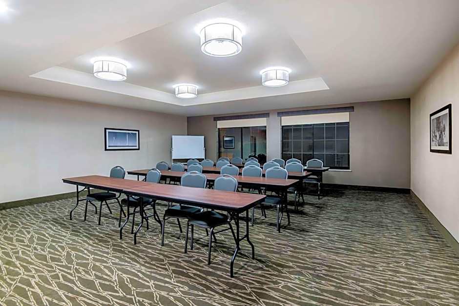 La Quinta Inn & Suites by Wyndham Pampa