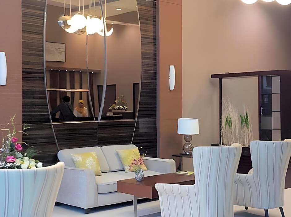 Max Hotel – Makassar, CA