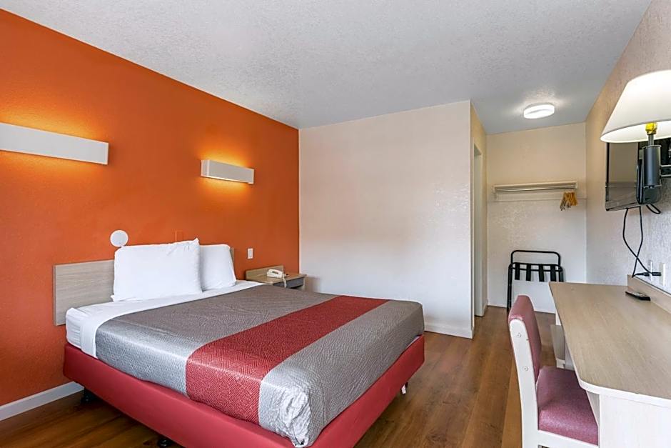 Motel 6 Albuquerque Northeast