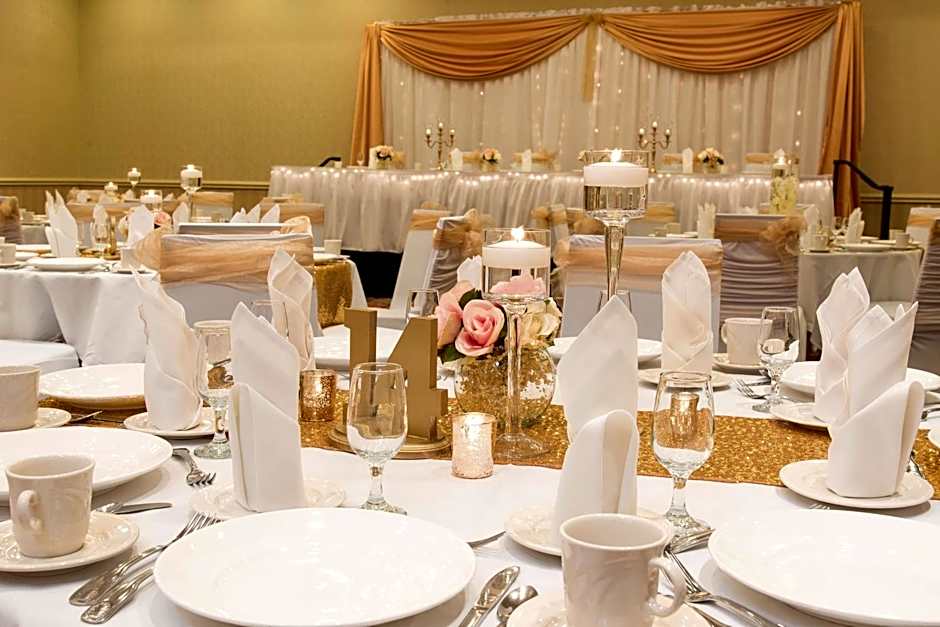 DoubleTree By Hilton Hotel Grand Rapids Airport