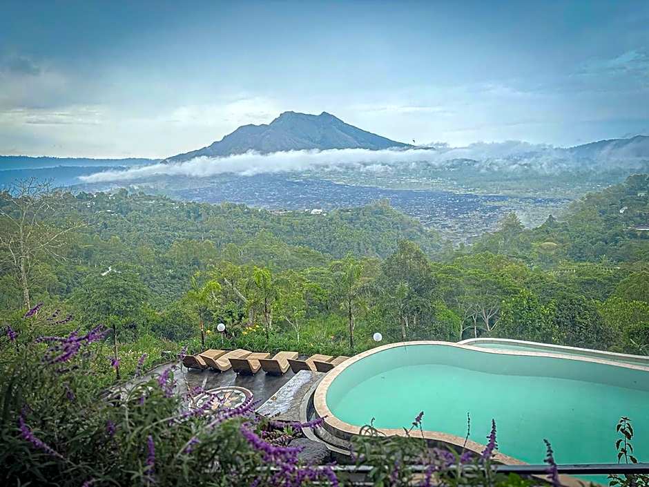 Caldera Hotel & Restaurant