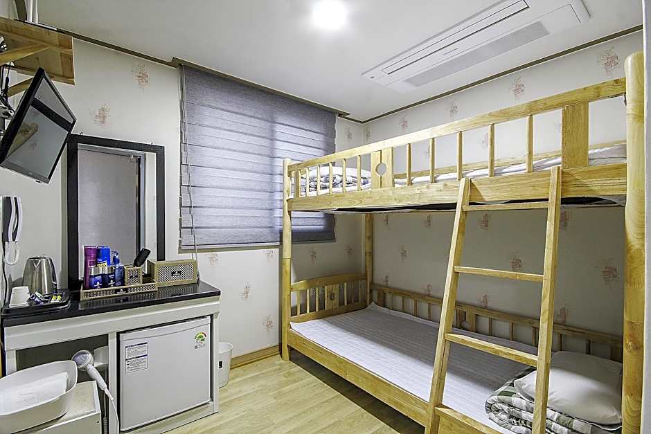 Dorcas Tourist Hostel