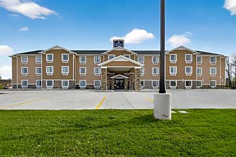 Cobblestone Hotel & Suites - Eaton