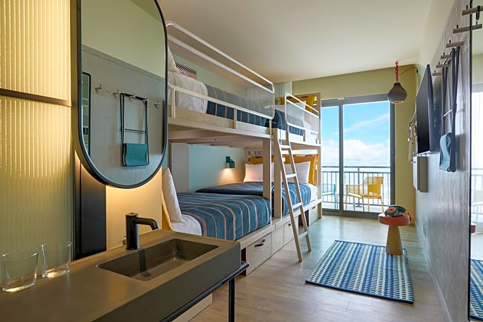 Moxy Virginia Beach Oceanfront