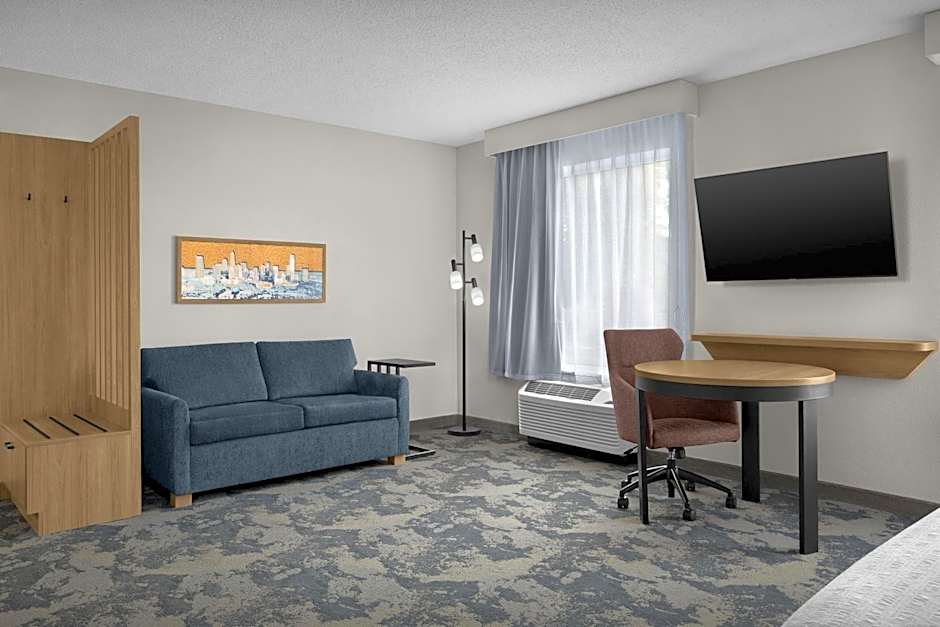 Hampton Inn By Hilton And Suites Charlotte Huntersville