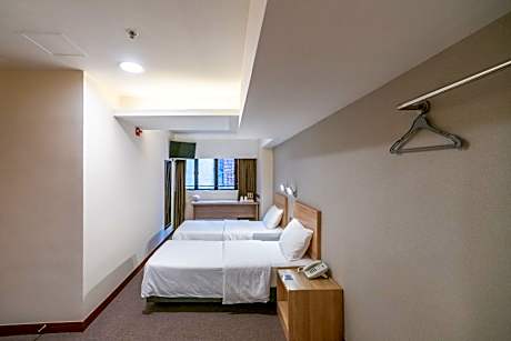 Deluxe Family Room for 4 People