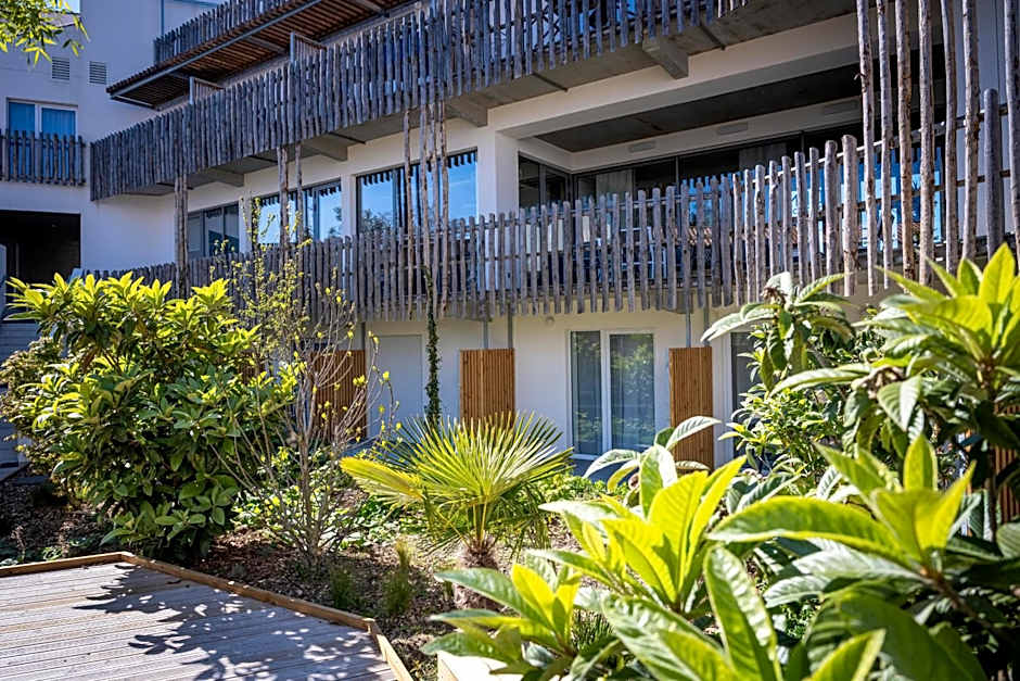 ATHOME RESIDENCE ET SPA